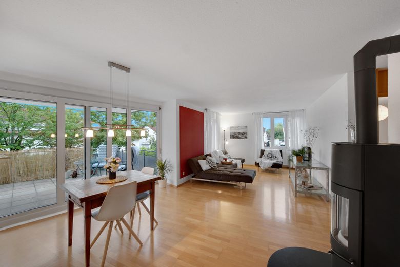 Offener Wohn - und Essbereich