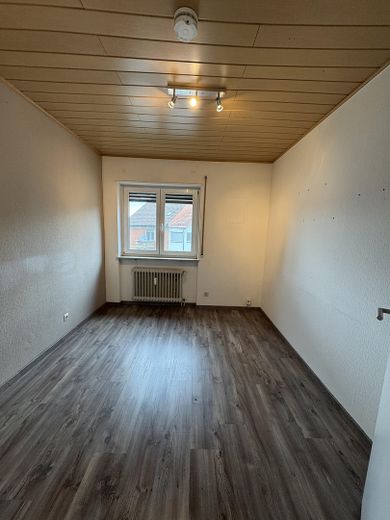 4ZKB - komfort w centralnej lokalizacji z przestronnym tarasem / loggią – Kinderzimmer / Arbeitszimmer
