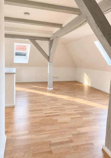 Charmante Maisonettewohnung über zwei Ebenen mit besonderem Altbauflair – Foto 16
