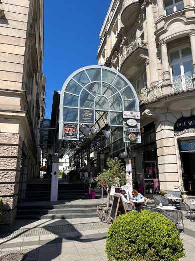 Wilhelmstraße üzerinde, Kurhaus yakınında, en iyi merkezi konumda temsili ofis, muayenehane veya daire – Galerie