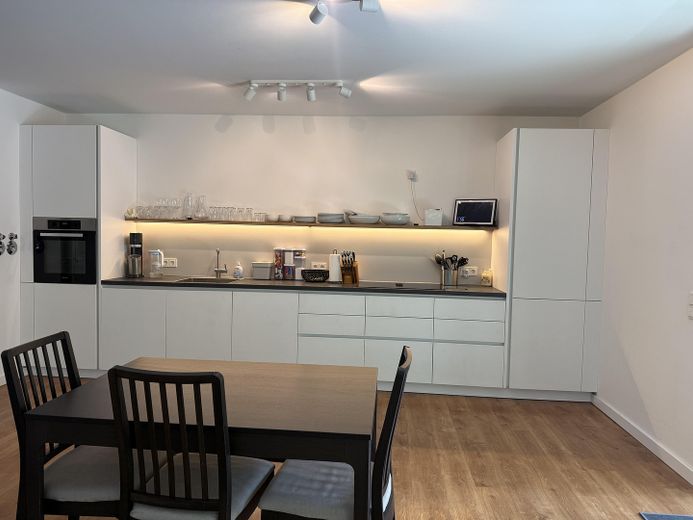 Familienwohnung mit eigenem Garten – Foto 9