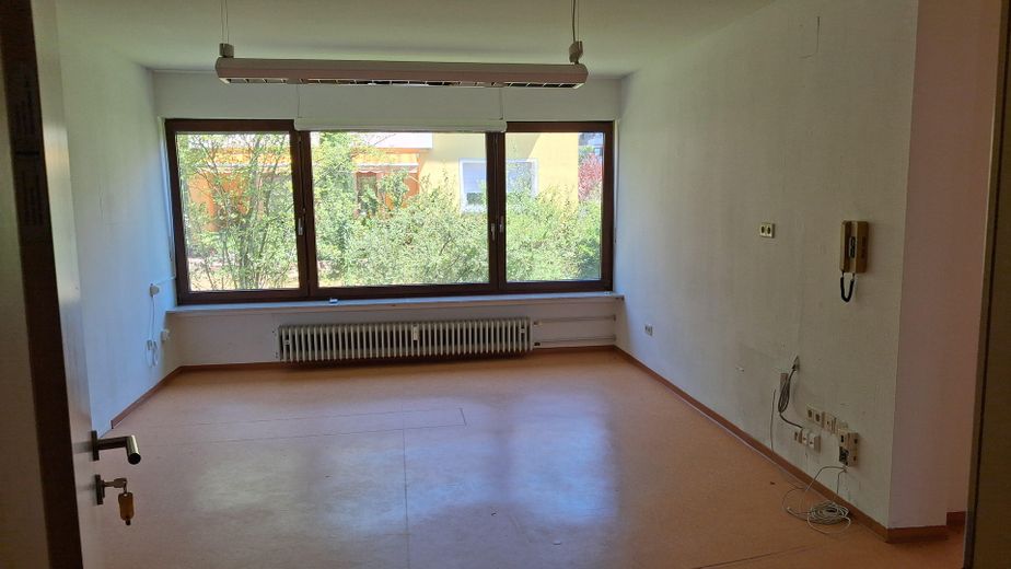 -RESERVIERT- Wohn- und Geschäftshaus, als Dreifamilienhaus geeignet – Foto 14