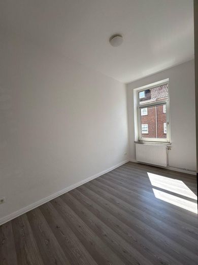Helle 2-Zimmer-Wohnung in Wilhelmshaven – frisch renoviert – Schlafzimmer