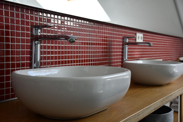 Hauptbad Aufsatzwaschbecken