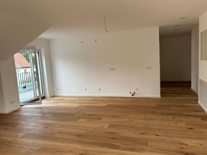 3-Zimmer Wohnung in Langquaid – Wohnraum/Küche