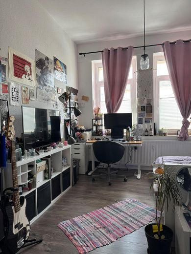 WG geeignet, 7 Zimmer, Balkon, PKW-Stellplatz, Tageslichtbäder – Foto 12