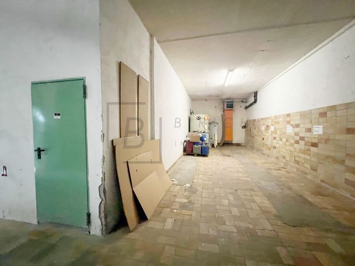 Produktions- Lagerhalle 3300m² auf 2225m² Grundstück, angrenzend an die Autobahn A7 nähe Kempten – UG-Lagerraum/Produktion