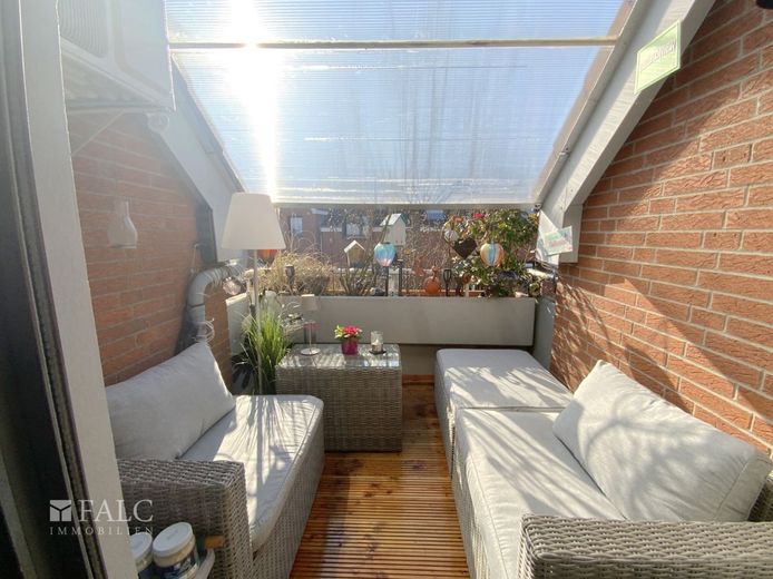 Komfortable, helle Maisonette-Wohnung in guter Lage – Loggia