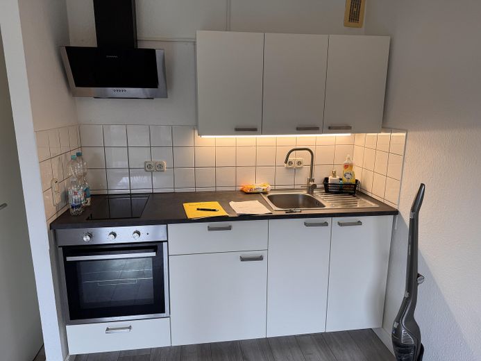 Apartamento de 1 habitación en Bovenden amueblado con balcón, ideal para estudiantes / solteros – Foto 7