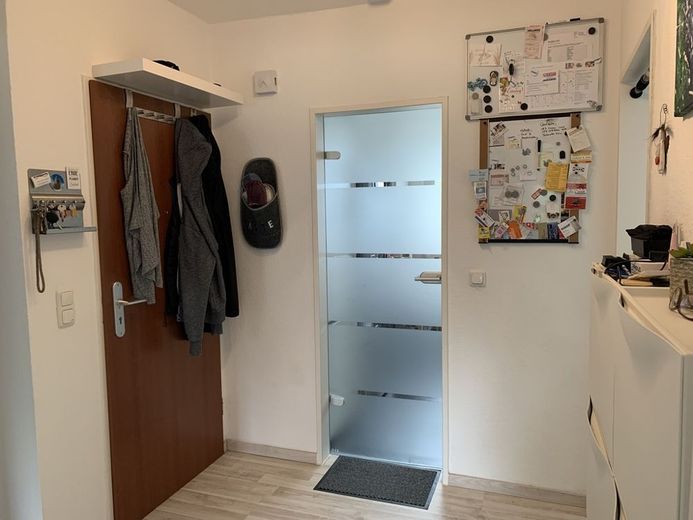 Gepflegte 3-Zimmer Wohnung mit schönem Balkon  - zentral zwischen Essen und Mülheim – Diele