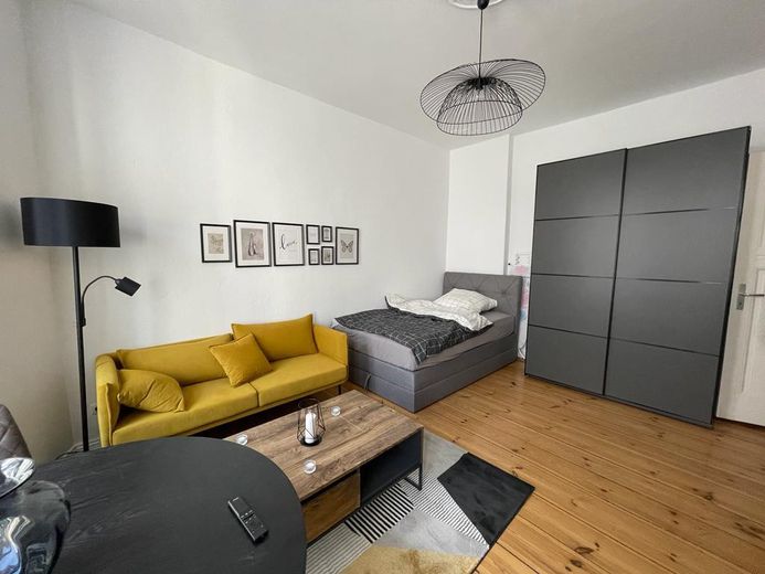 Neu renoviert, voll möbliert, 1 Zi. Whg, all inclusive Miete, befristet – Foto 2
