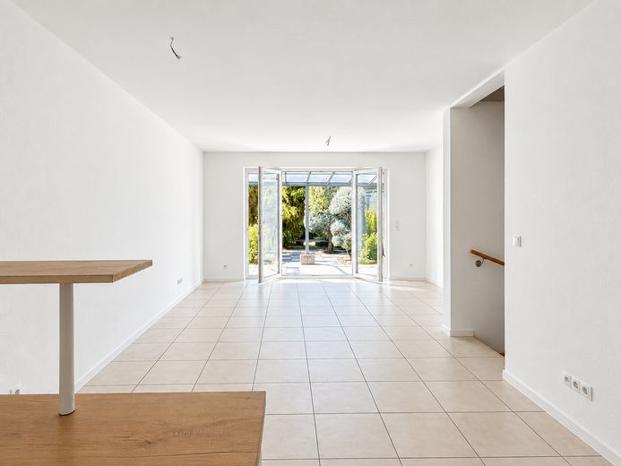 Modernes Reihenmittelhaus mit Garten & Vollkeller – gepflegt und sofort bezugsfrei – EG - Essen Wohnen