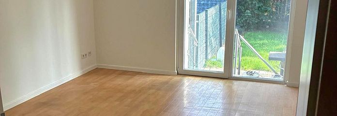 Hilden'de aydınlık 3 odalı daire, mutfak, antre, banyo