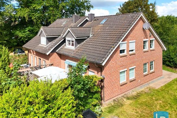 Trois unités d’habitation – un ensemble : maison jumelée louée, un investissement attractif