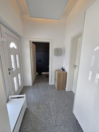 Bungalow premium senza provvigione | 180 m² | Potenziale di ampliamento | Doppio garage | Posizione tranquilla – 6 Eingang
