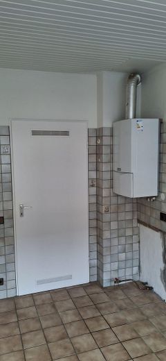 sonnige Wohnung mit Weitblick – Küche Heizung
