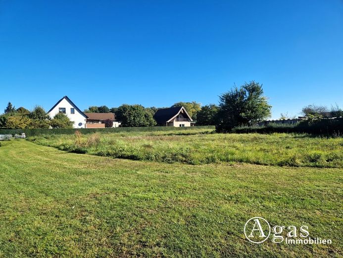 Bauträgerfreies ca. 1.976 m² großes Grundstück zu verkaufen – Grundstück Ansicht 1