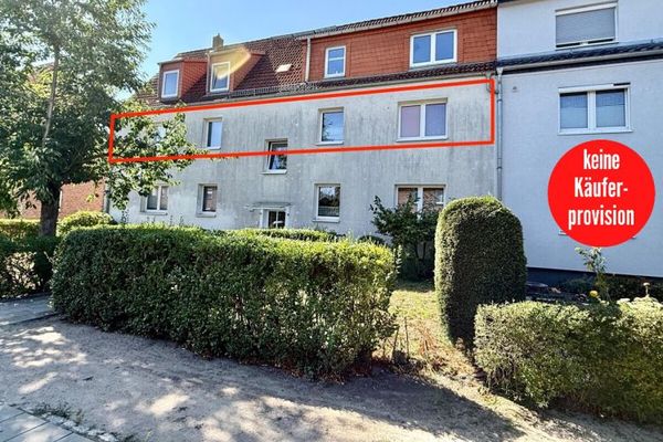 HORN IMMOBILIEN++ نويبراندنبورغ، شقة تمليك كبيرة من 3 غرف في الطابق الأول العلوي مع شرفة وموقف سيارات -مؤجرة-