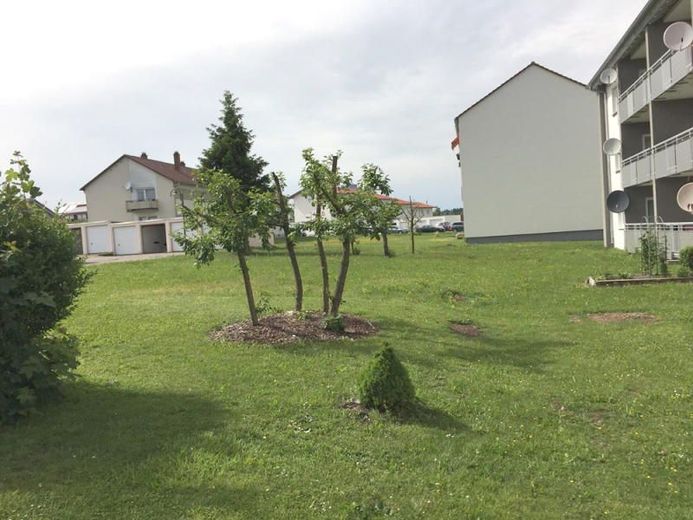 Freundliche 4- Zimmer ETW mit Balkon in Stetten am kalten Markt – Bild 6