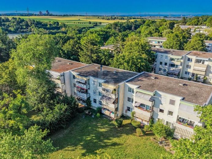 GRÜNE FAMILIENOASE MIT GUTER ANBINDUNG – Foto 1