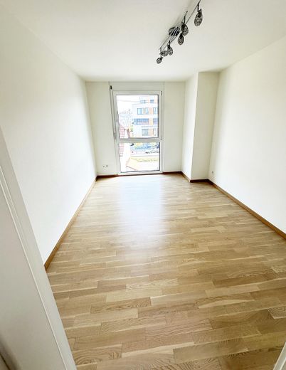 Aileler, evden çalışanlar ve Stuttgart’a gidip gelenler için ideal, 4,5-5 odalı modern yaşam hayali – Gästezimmer