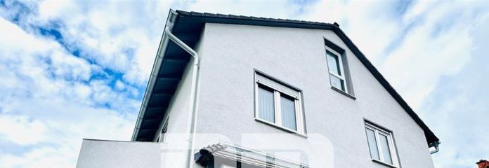 (R)eserviert!Sanierter Zweigenerationen-Traum mit Pooloase und autarker Zukunftsvorsorge
