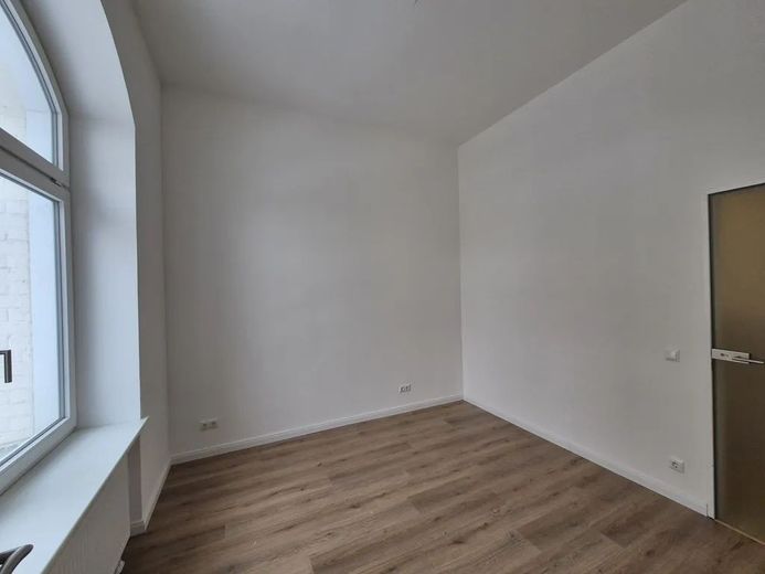 شقة جميلة من غرفتين في برلين فيدينغ – Schlafzimmer