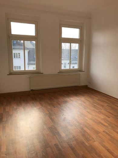 UNI Yakını Chemnitz Bernsdorf’ta YENİ 6 Odalı Daire – Zimmer 1