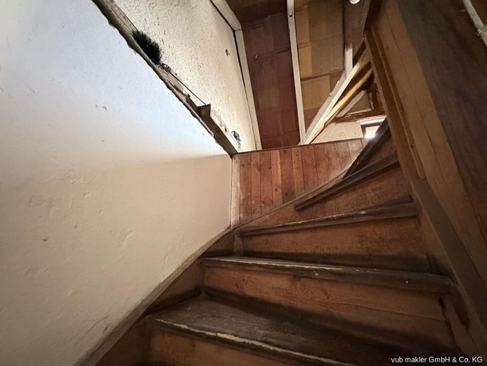 REDUZIERT!! Ein Zuhause mit Potenzial und Wohlfühlcharakter in Höchstädt – VUB0002350-13