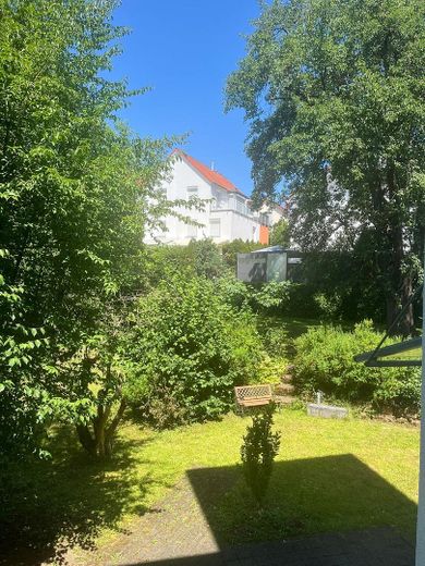 Attraktive und moderne 4-Zimmer Wohnung in begehrter Wohnlage – Photo 17