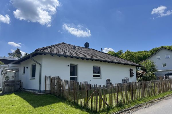 Bungalow von Künstlerin u Energieberater