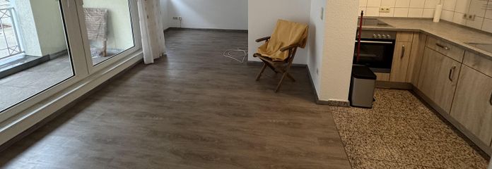 Wohnzimmer mit Küche