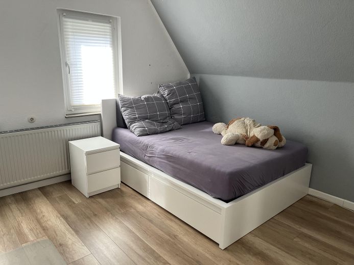 Einfamilienhaus Neerstedt (zentral) – Kinderzimmer 1 B