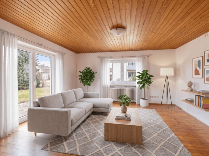 Haus mit 7 Zimmern, großem Garten und vielen Möglichkeiten in Holzkirchen – Foto 1