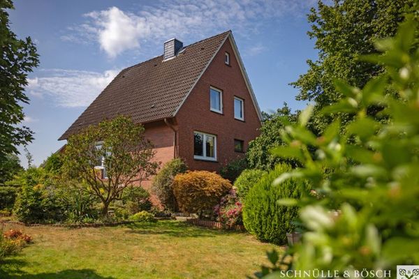 Detached house with a large garden - quiet cul-de-sac location in Horneburg