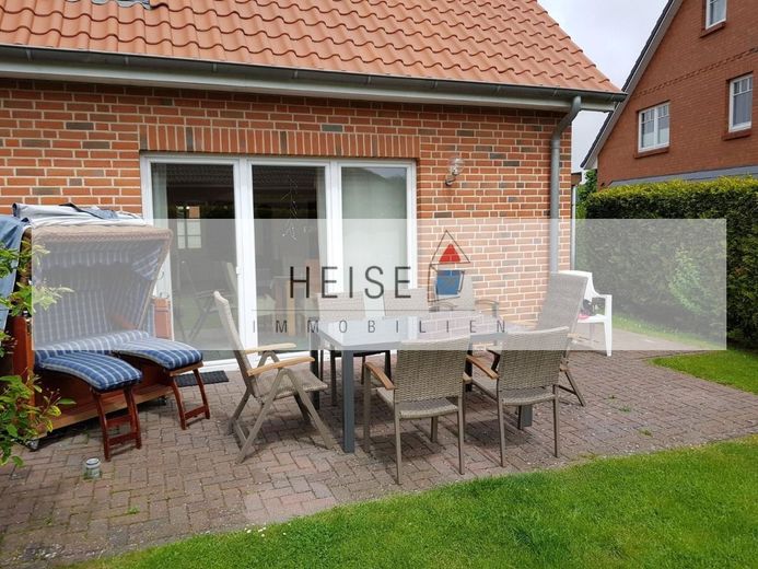 Burg auf Fehmarn: Modernisierte DHH mit unbefristeter Ferien-Zulassung – Terrassen-Ansicht