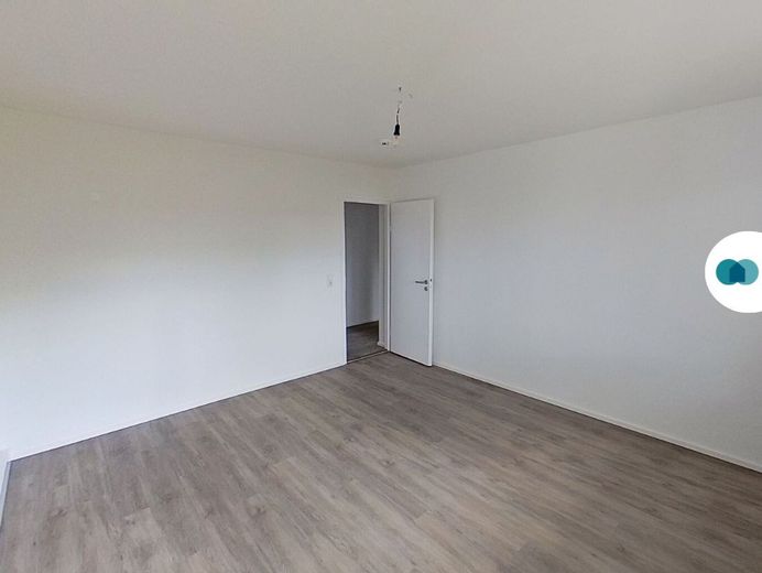** FULLY RENOVATED, modern 4-room TERRACE APARTMENT in Roding ** – Ansicht II: Schlafzimmer I
