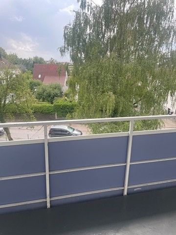 Provisionsfreie helle sanierte 2 Zimmer Whg. mit Balkon – Foto 1