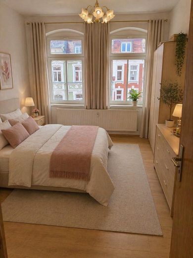 Bonito y amplio apartamento de 6 habitaciones en alquiler – Elternschlafzimmer