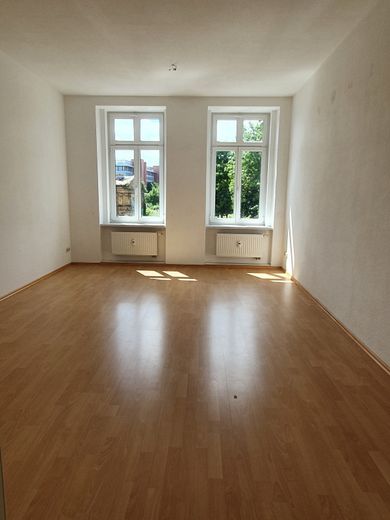 1. Wohnzimmer zum Park