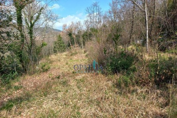 Grundstück Brseč, Mošćenička Draga, 1.590m2