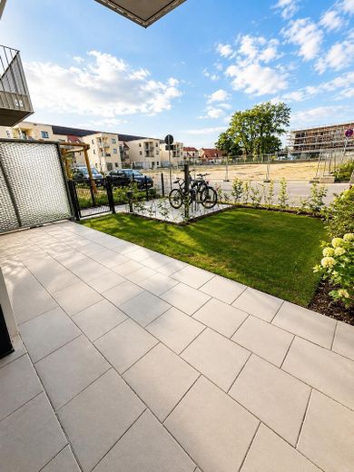 Terrasse mit Garten 