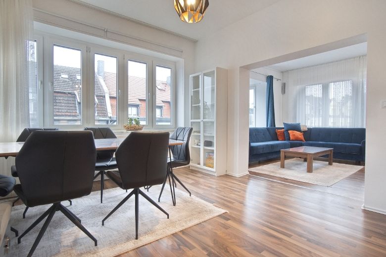Helle, renovierte und neu möblierte Wohnung in attraktiver Citylage, PKW-Stellplatz möglich – ec0e63bae77e41b8cc598634fb913188126848e8.jpg