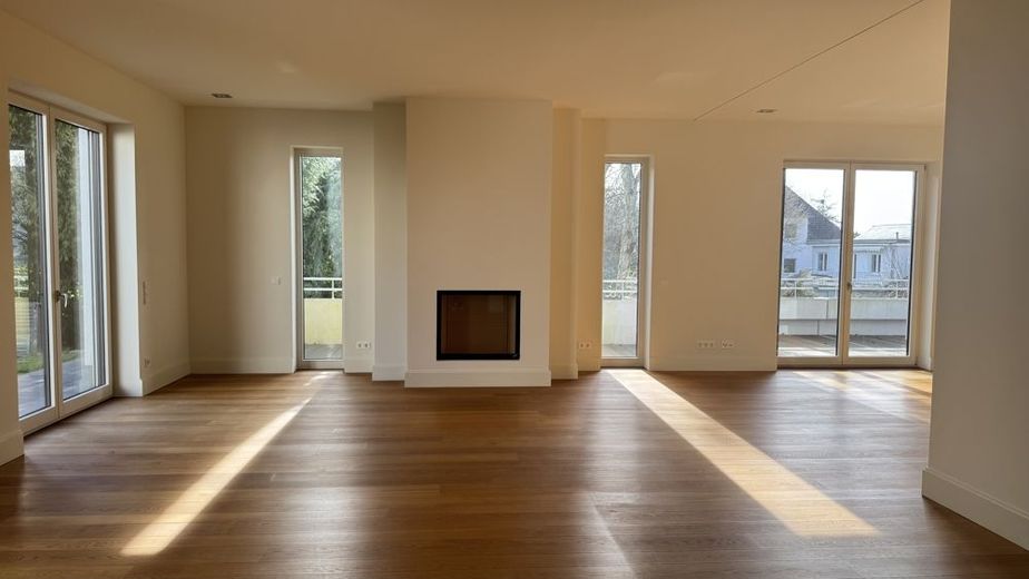 Exklusive Erdgeschosswohnung mit Tiefgarage und Aufzug im Stadtgartenviertel Hagen – Wohnbereich