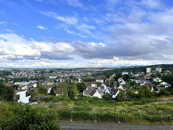 Blick vom Balkon ü. Freiendiez
