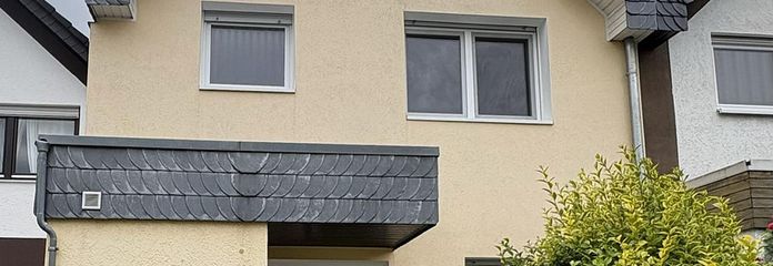 Familienglück in guter Wohnlage – Vorderansicht
