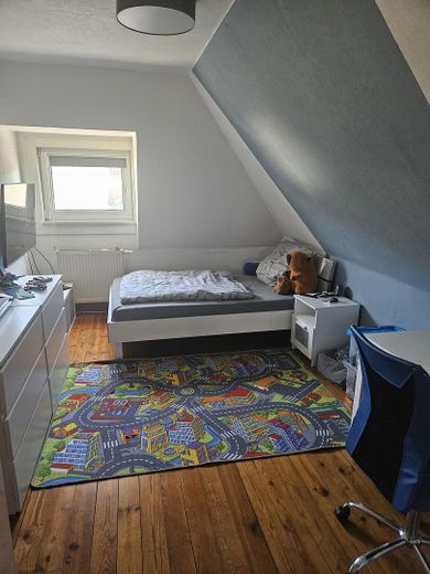 Stattliches Anwesen – Kinderzimmer DG