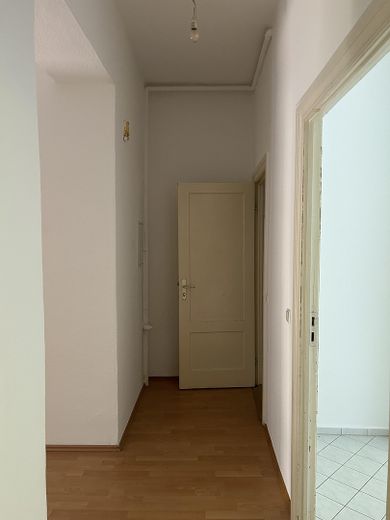 Mooi 2-kamerappartement in het rustige Karlshorst. Zonder makelaarscourtage – Flur