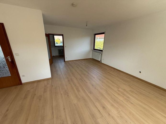 Zweifamilienhaus mit 2 sep. Wohneinheiten | Mögl. Anlageobjekt – Esszimmer Wohnung OG