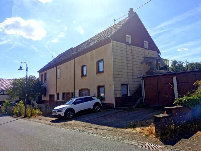 Haus Ansicht re. Nebenwohnung